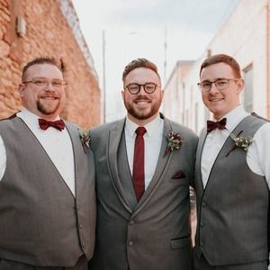 Meet your Posher, Levi